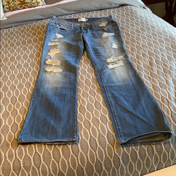 NWOT Abercrombie and Fitch Jean - 6 - Picture 2 of 5